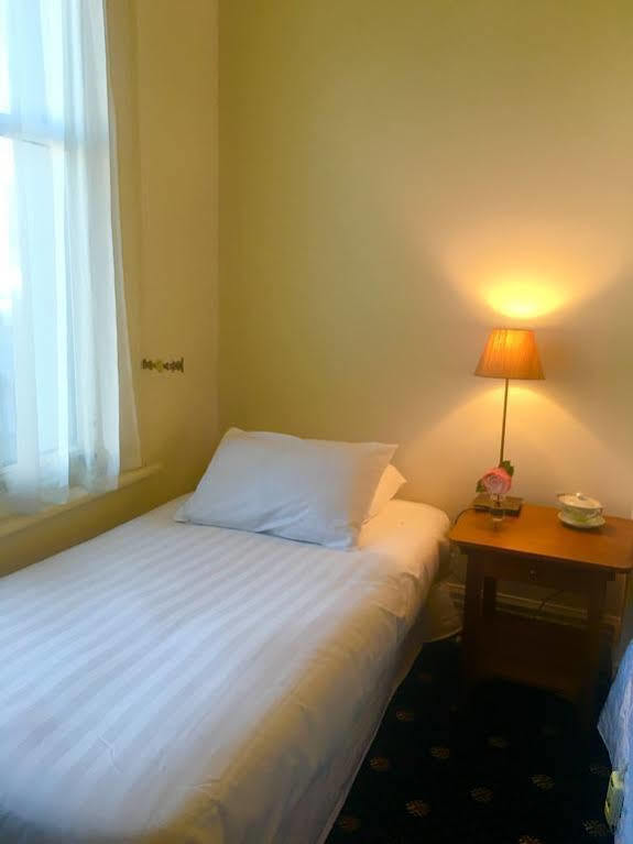 Highland House Boutique Hotel Дюндин Екстериор снимка