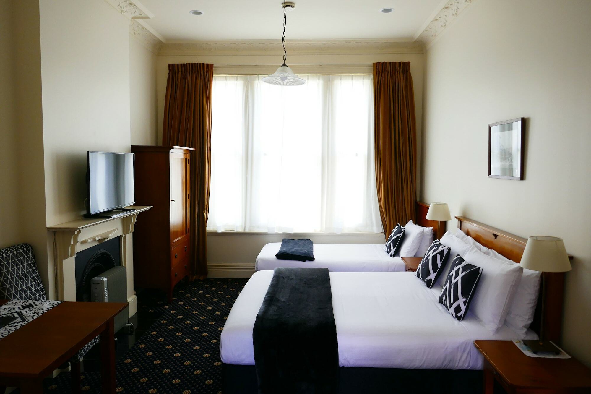 Highland House Boutique Hotel Дюндин Екстериор снимка